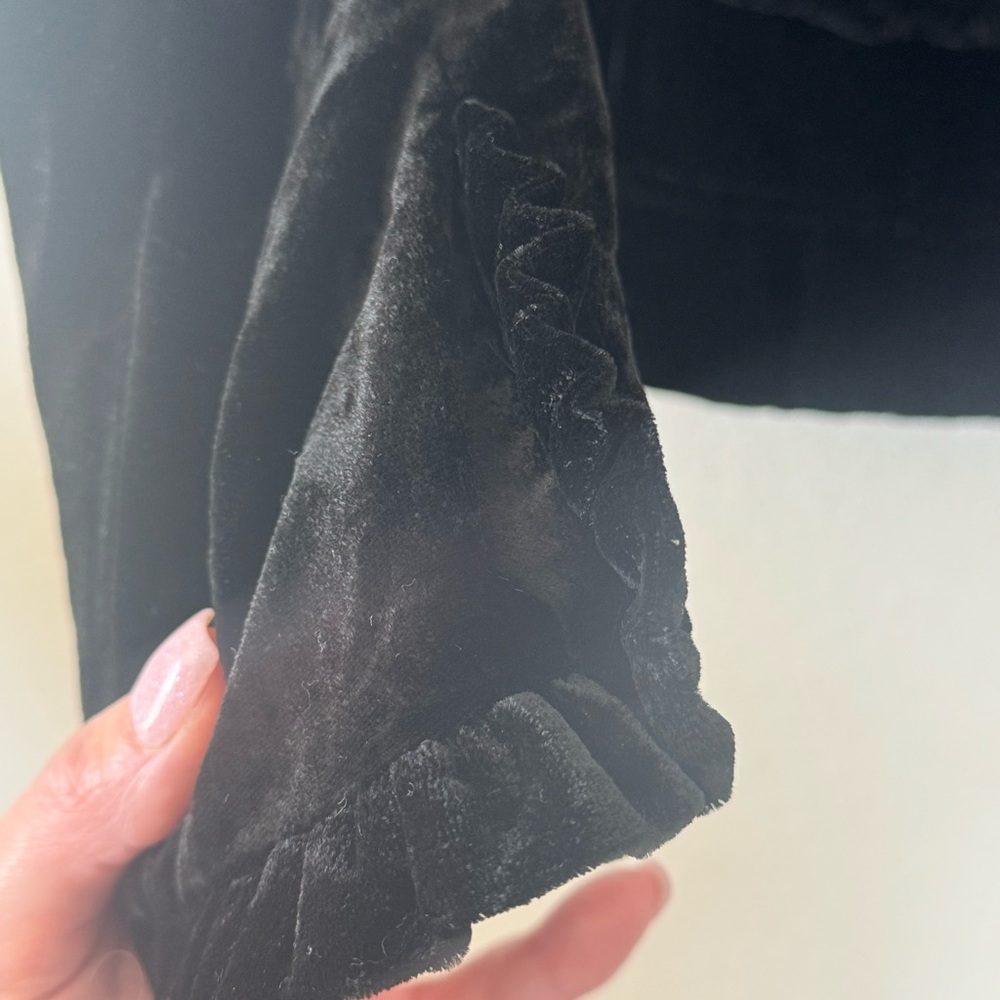 Black Velvet Victorian Blazer Ruffle Detail Trim Goth Size S Small - Picture 4 of 10